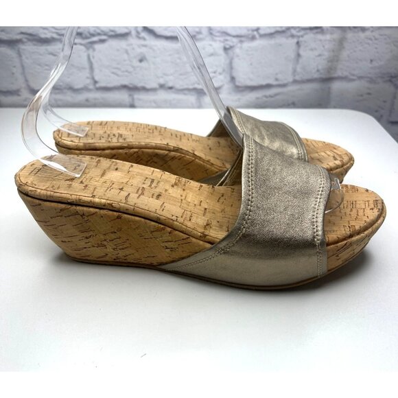 Stuart Weitzman Metallic Leather Wedge Sandals Slides Ladies Size 8.5M Cork - Picture 2 of 10